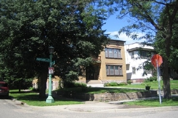 Building Photo - 1849 Portland Ave