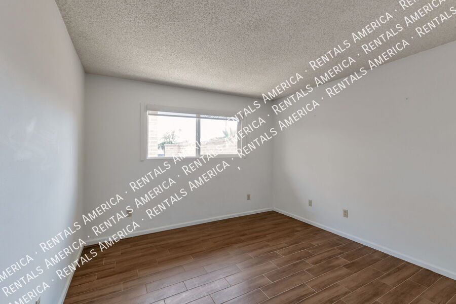 Building Photo - 4251 N Limberlost Pl