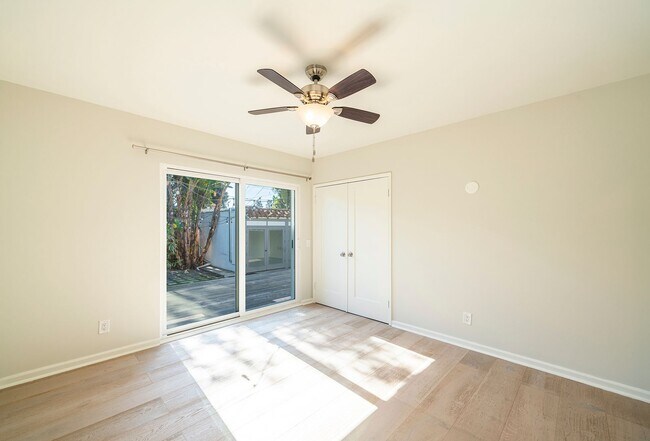 Building Photo - Warm & Inviting Venice Beach Rental Home!