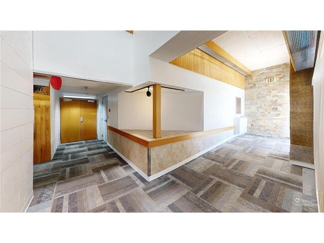 Building Photo - 316 Becker Ave SW