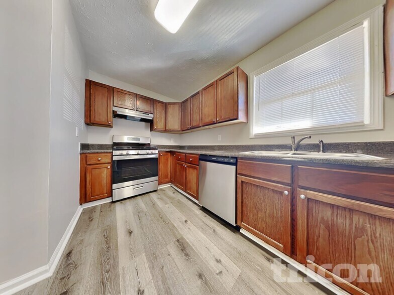 Building Photo - 868 Ashwood Crossing