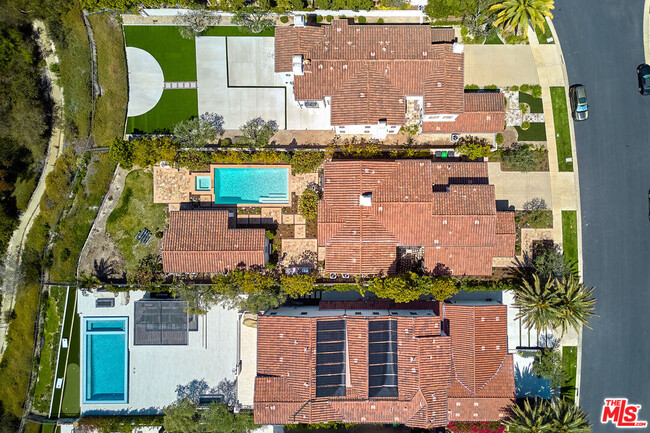 Building Photo - 9 Coral Cay