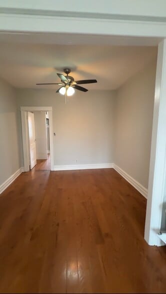 Room 2 - 6313 Eliot Ave