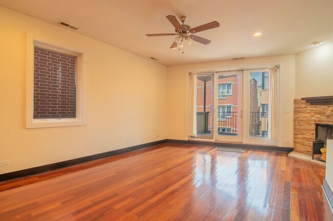 Building Photo - 1531 W Fry St