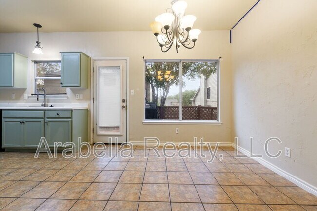 Building Photo - 2832 Berry Trace