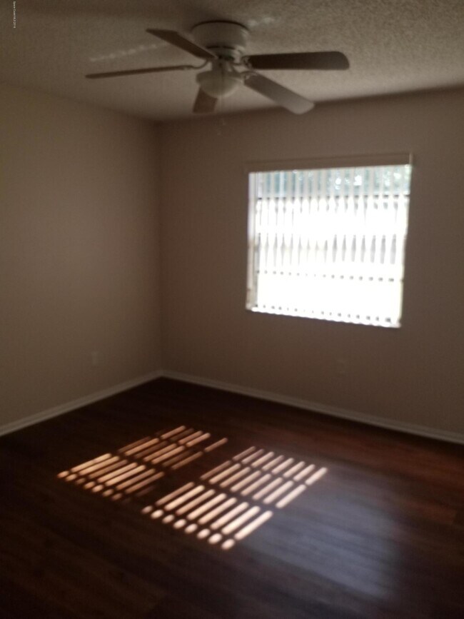 Building Photo - 6045 Cannon Ave