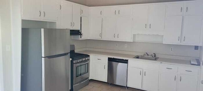 Building Photo - Three Bedroom Split Level Home/Unfinished ...