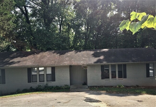 Primary Photo - ****COMING SOON**** 2 Bedroom, 1.5 Bath in...