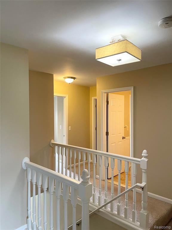 Building Photo - 1215 Oaklawn Dr