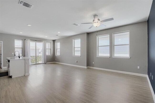 Building Photo - 8306 Mandela Bend