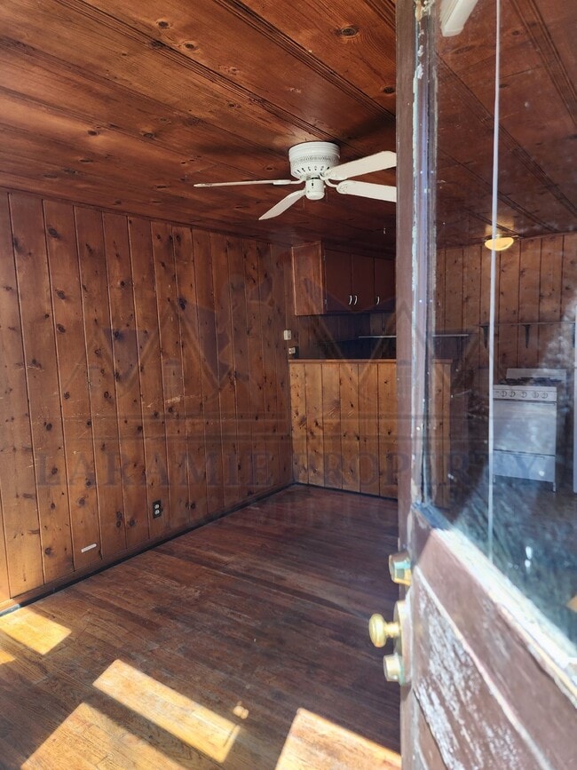 Building Photo - 1 Bedroom 1 Bathroom Apartment