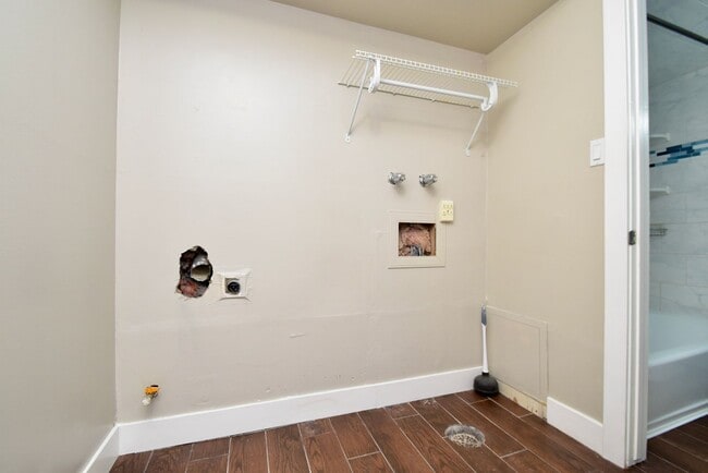 Building Photo - 127 E 1100 N