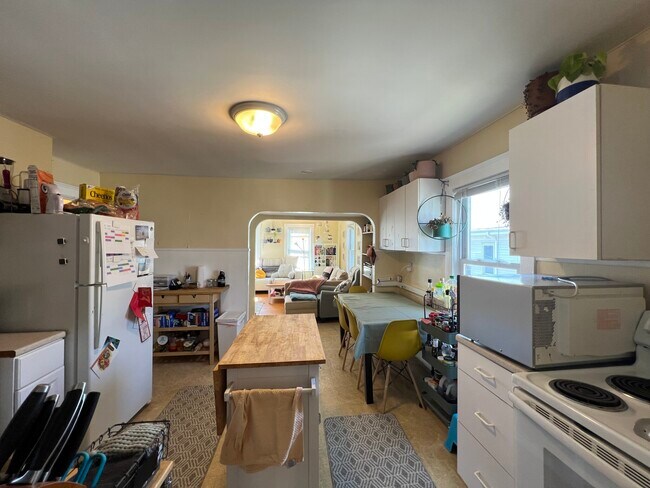 Building Photo - 7 Craigie Ter
