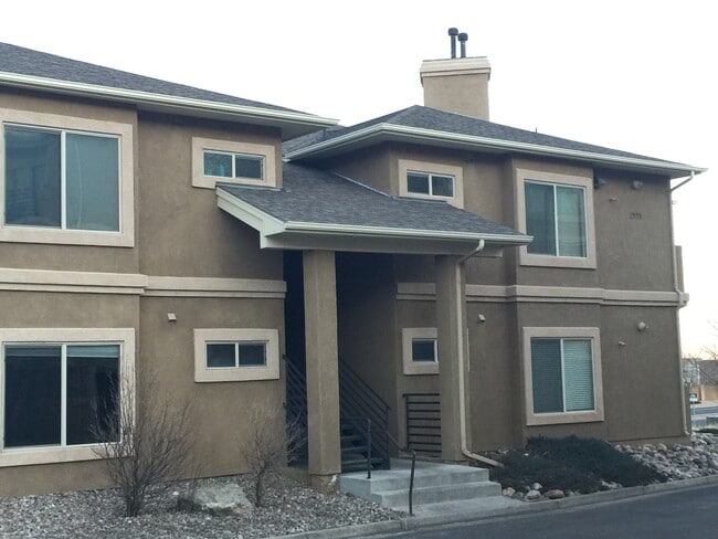 Building Photo - Beautiful Condo in Desirable Saddleback Ridge