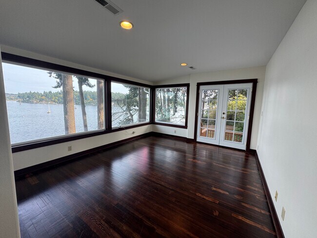 Building Photo - 23214 Vashon Hwy SW