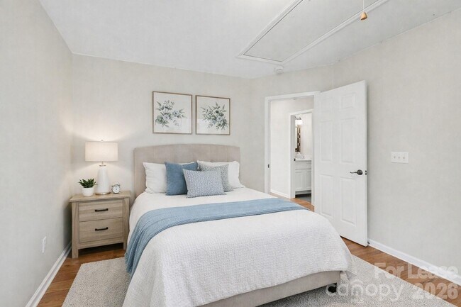 Building Photo - 4962 Bentgrass Run Dr