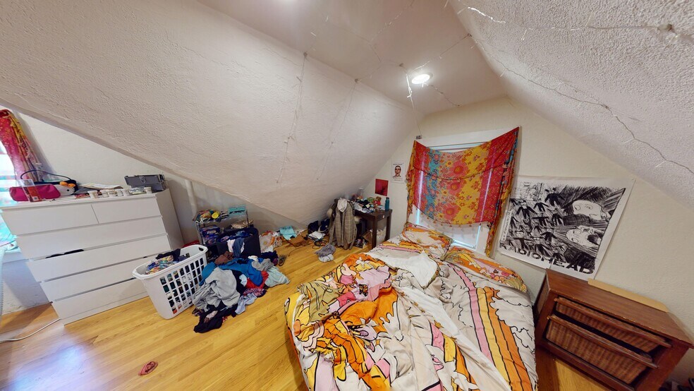 Building Photo - 1 Woodstock Ave