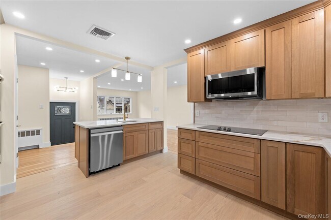 Building Photo - 31 Cail Dr