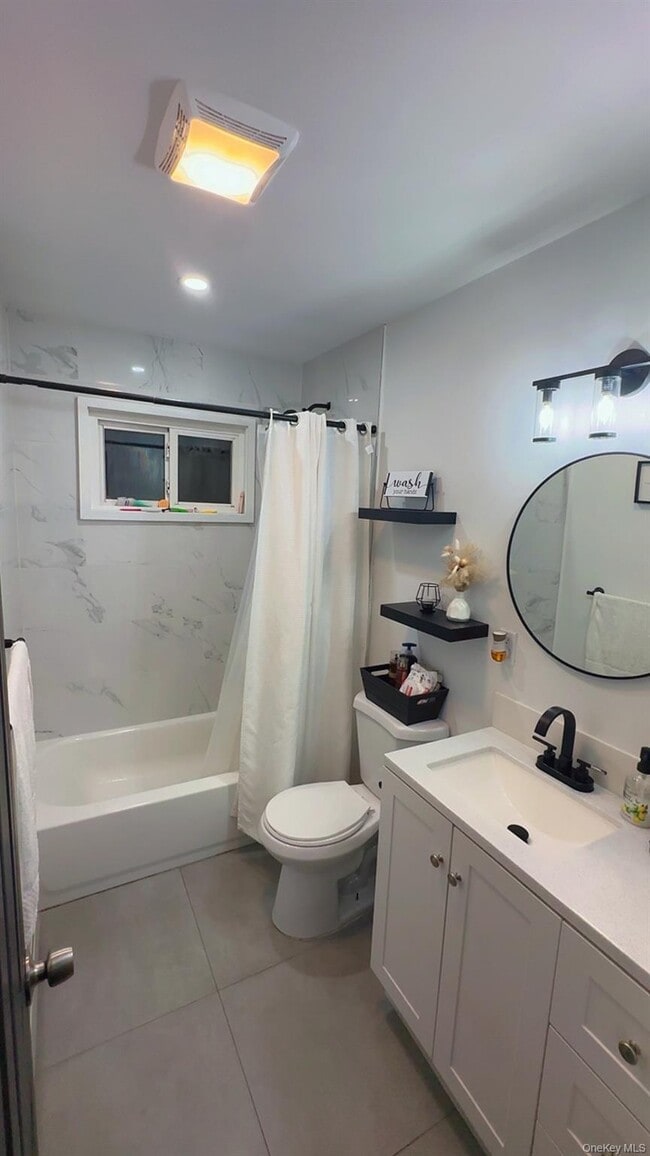 Building Photo - 160 Pacific St