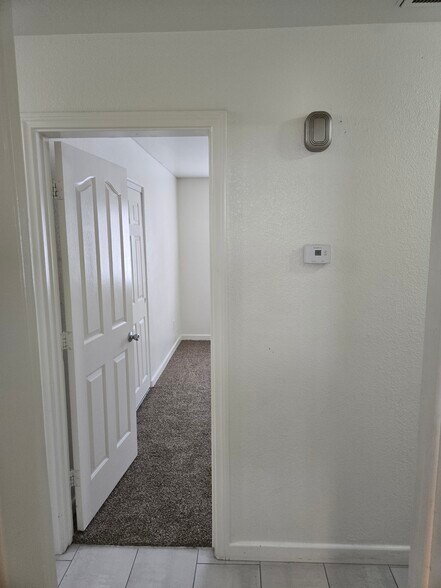 Building Photo - 1280 Blankenship Ave