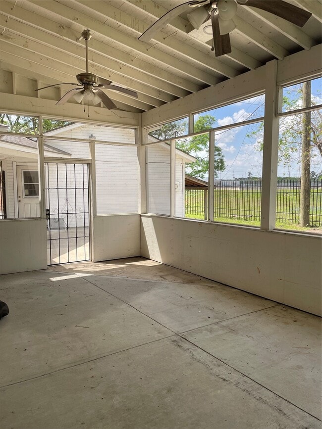 Building Photo - 21122 Harvest Hill Ln