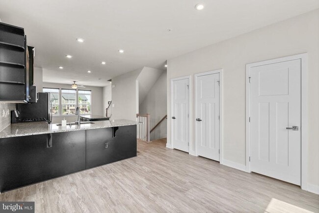 Building Photo - 7735 Steatite Ln