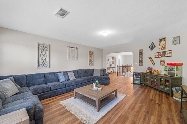 Building Photo - 2153 Summit Mist Dr