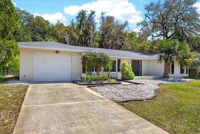 Building Photo - 8 Blare Dr