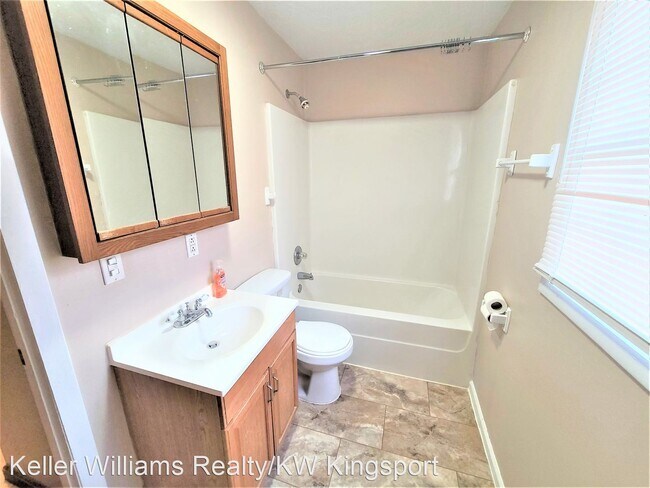 Building Photo - 2 br, 1 bath House - 4510 Carters Valley Rd