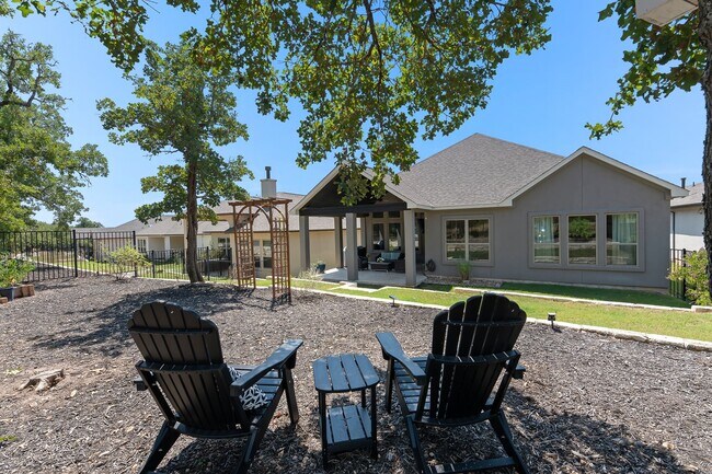 Building Photo - 127 Loysoya St