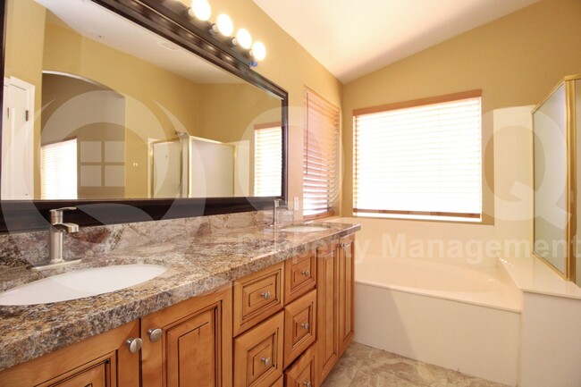 Building Photo - 10559 E Morning Star Dr