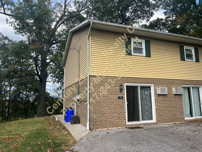 Building Photo - 2BR, 1.5 Bath home in Dallastown School Di...
