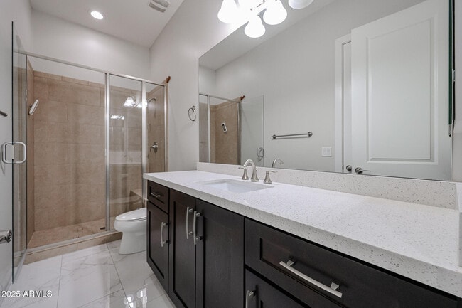 Building Photo - 6327 E Dixileta Dr