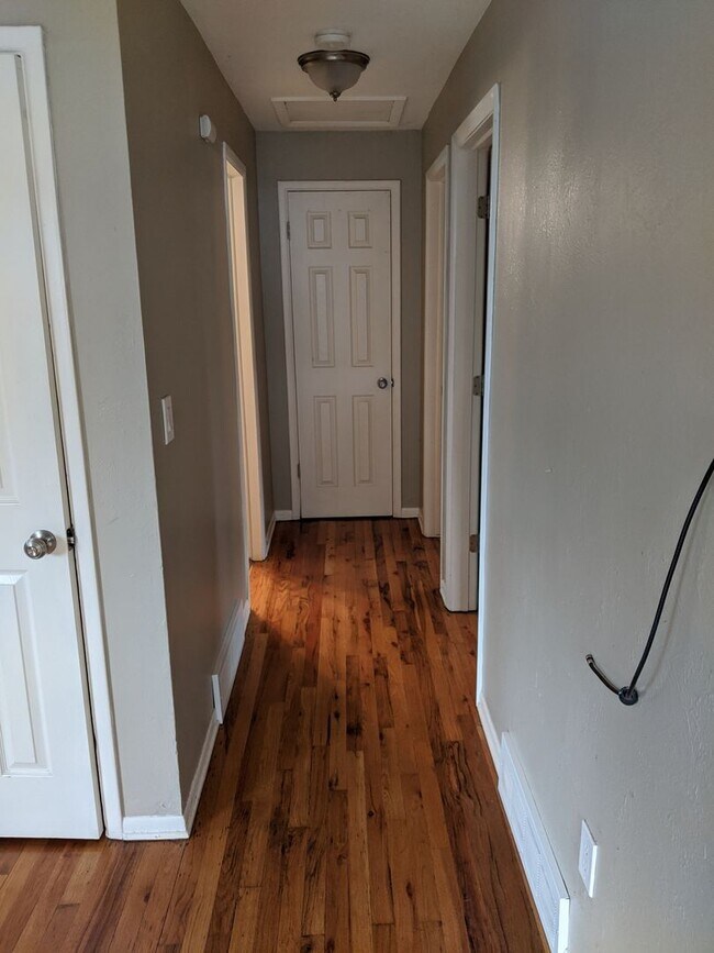 Building Photo - Osceola Duplex