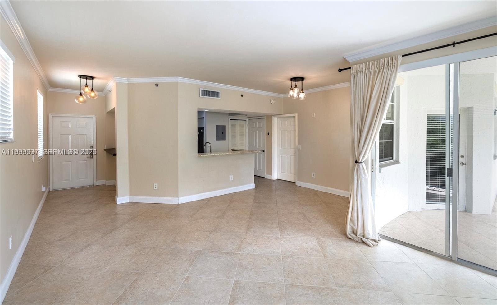 Building Photo - 3255 NE 184th St