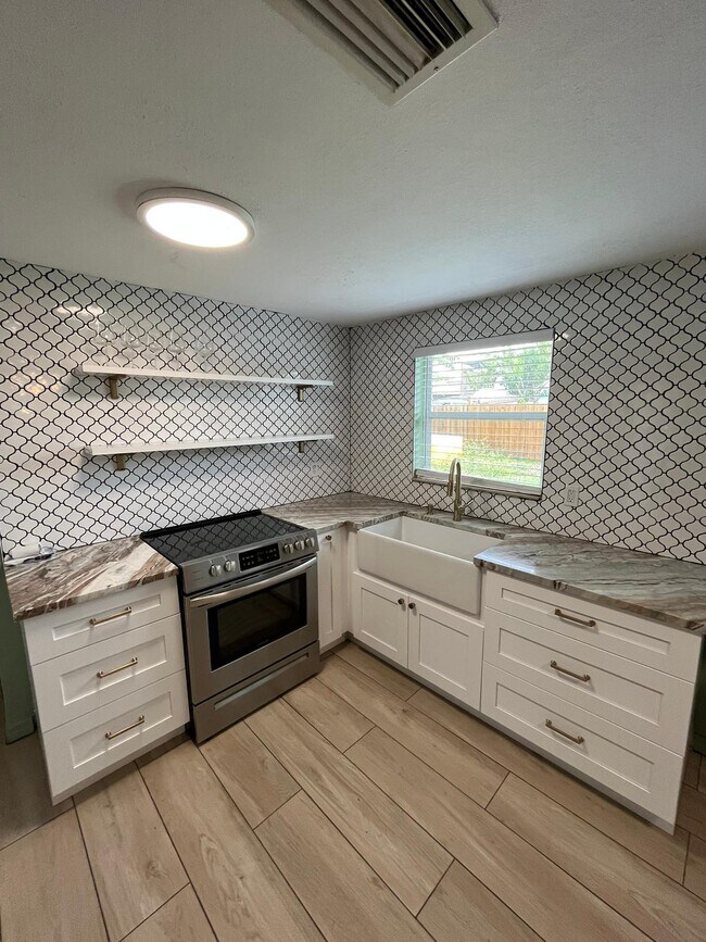 Building Photo - 4620 Aegean Ave