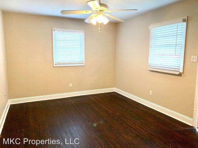 Building Photo - 722 Louisa St