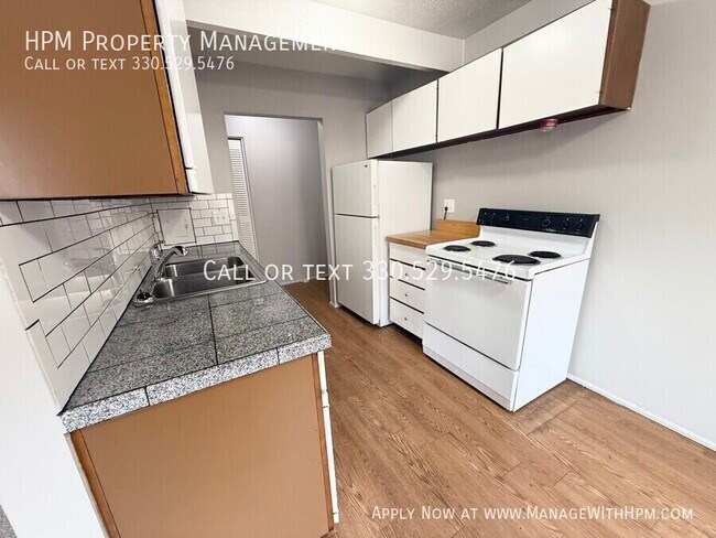Building Photo - 16112 Maple Heights Blvd