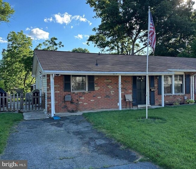 Building Photo - 1321 Greyswood Rd