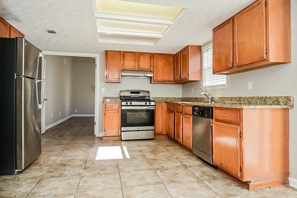 Building Photo - 245 Marcliff Ct