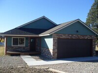 Building Photo - Unfurnished 3 Bedroom Home in Lake Hatcher