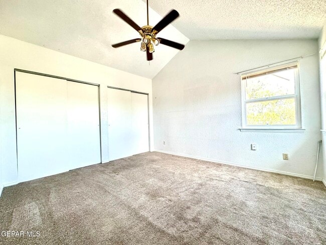 Building Photo - 2218 Seagull Dr