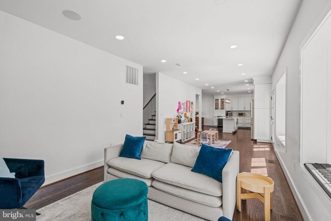 Building Photo - 6202 Massachusetts Ave