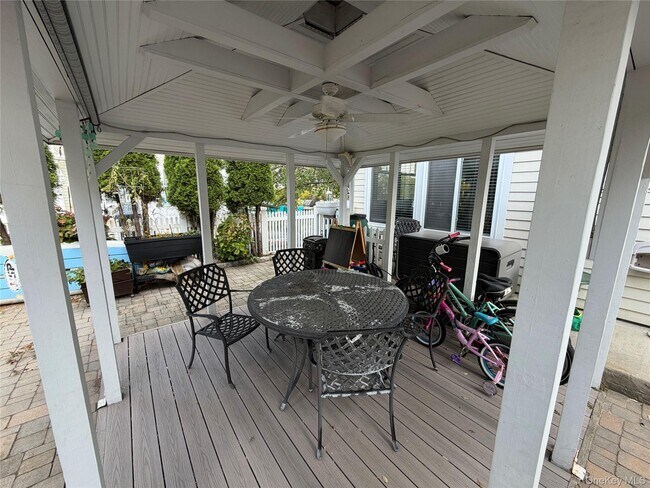 Building Photo - 2-15 Beach Breeze Ln