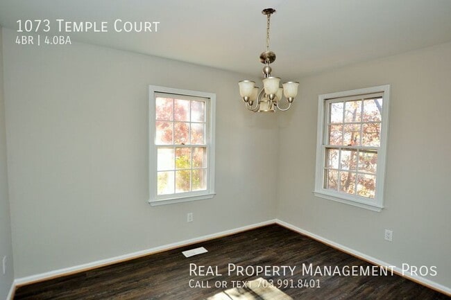 Building Photo - 1073 Temple Ct