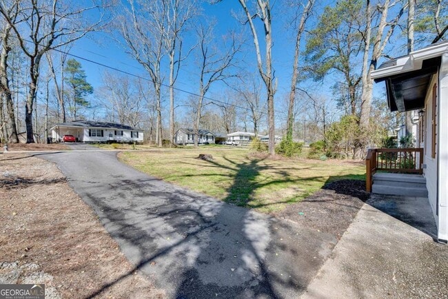 Building Photo - 6385 Lobelia Rd SW