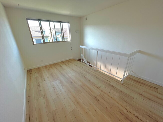 Loft Bedroom - 3029 Harbor Blvd