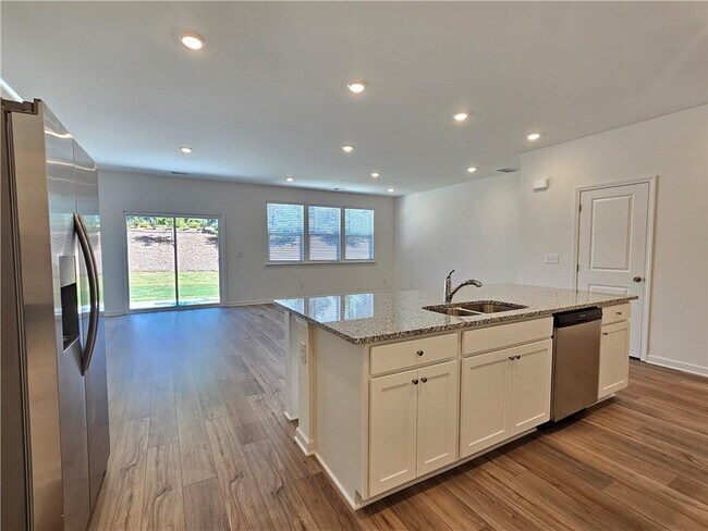 Building Photo - 2427 Livi Ln