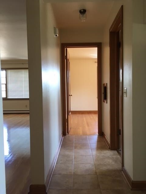 Building Photo - 925 Haywood Dr