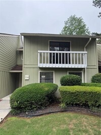 Building Photo - 739 Hanover Ln SE